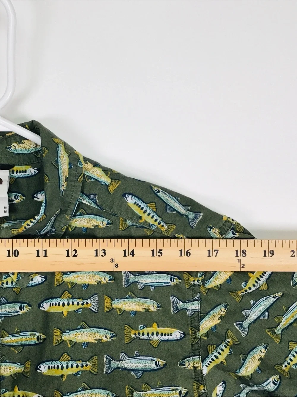 The North Face men’s short sleeve button up casual shirt medium